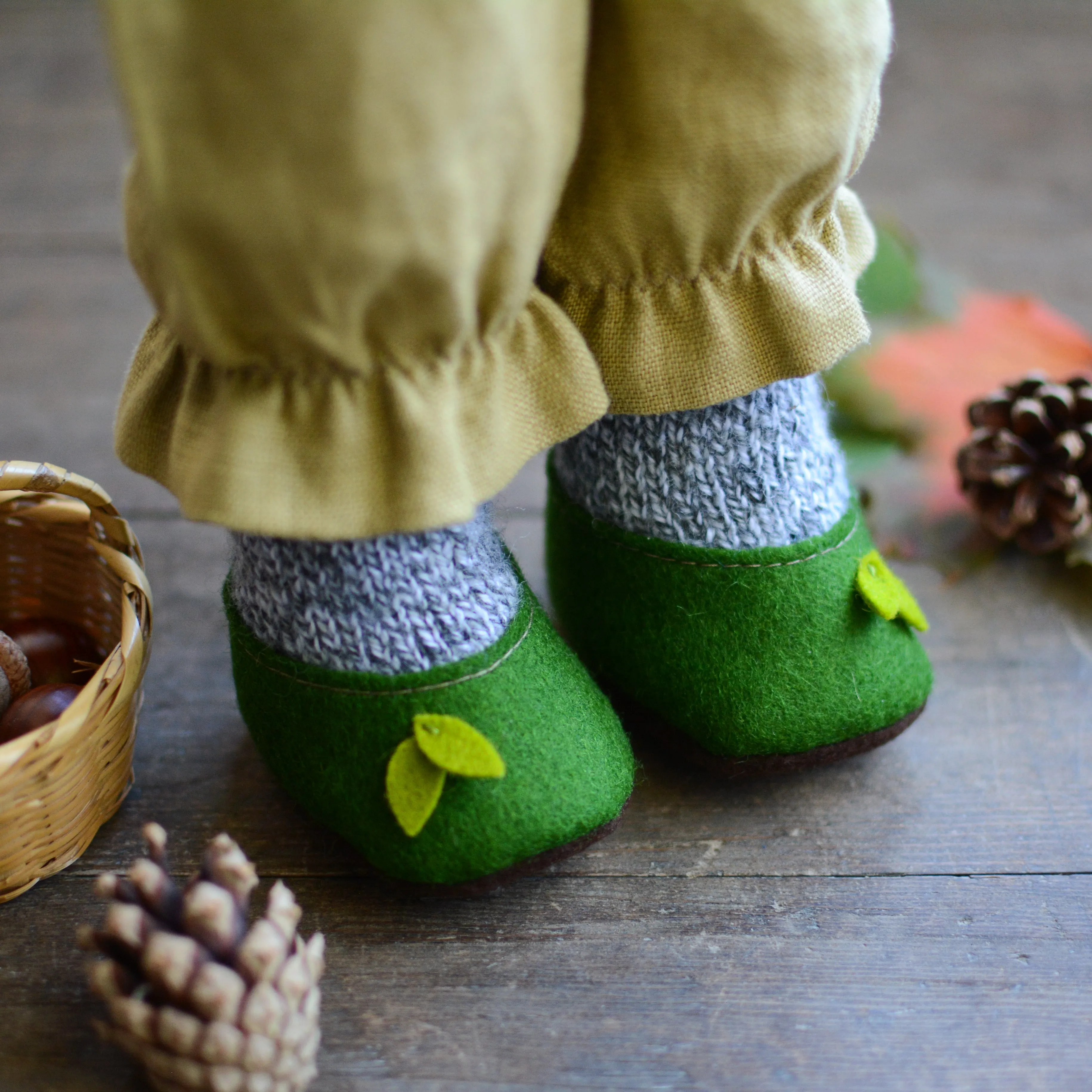 Slip-on Shoes Sewing Pattern - Doll