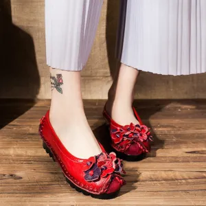 Solid Color Retro Flower Leather Shoes Shallow Mouth Round Toe Slip-on Leather Shoes