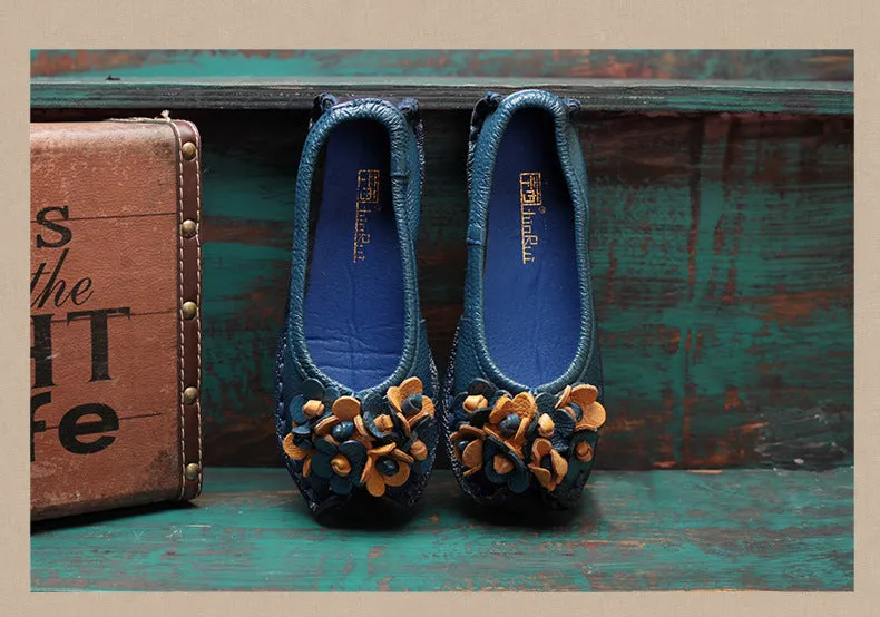 Solid Color Retro Flower Leather Shoes Shallow Mouth Round Toe Slip-on Leather Shoes