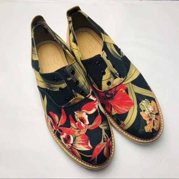 TCG Thoroughly Crafted Goods Floral Hampton Slip on  for Spring and Summ…
