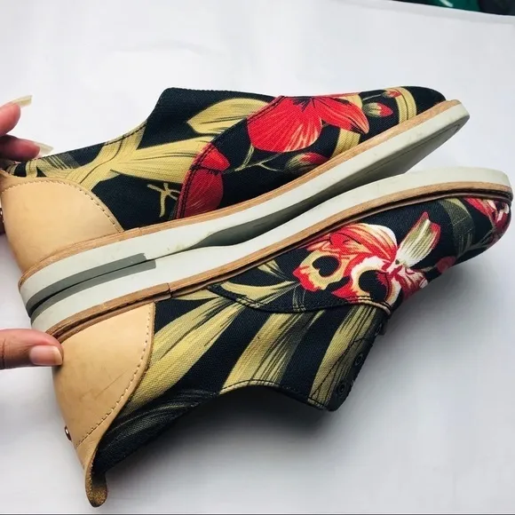 TCG Thoroughly Crafted Goods Floral Hampton Slip on  for Spring and Summ…