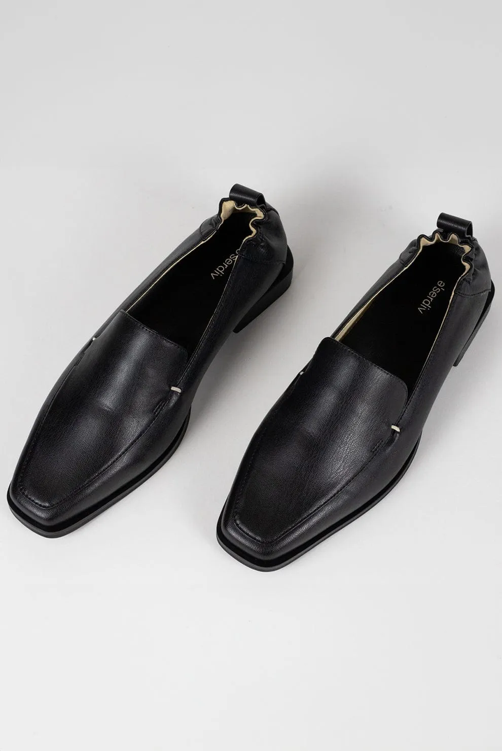 The Vegan Apple Leather Loafer | Black
