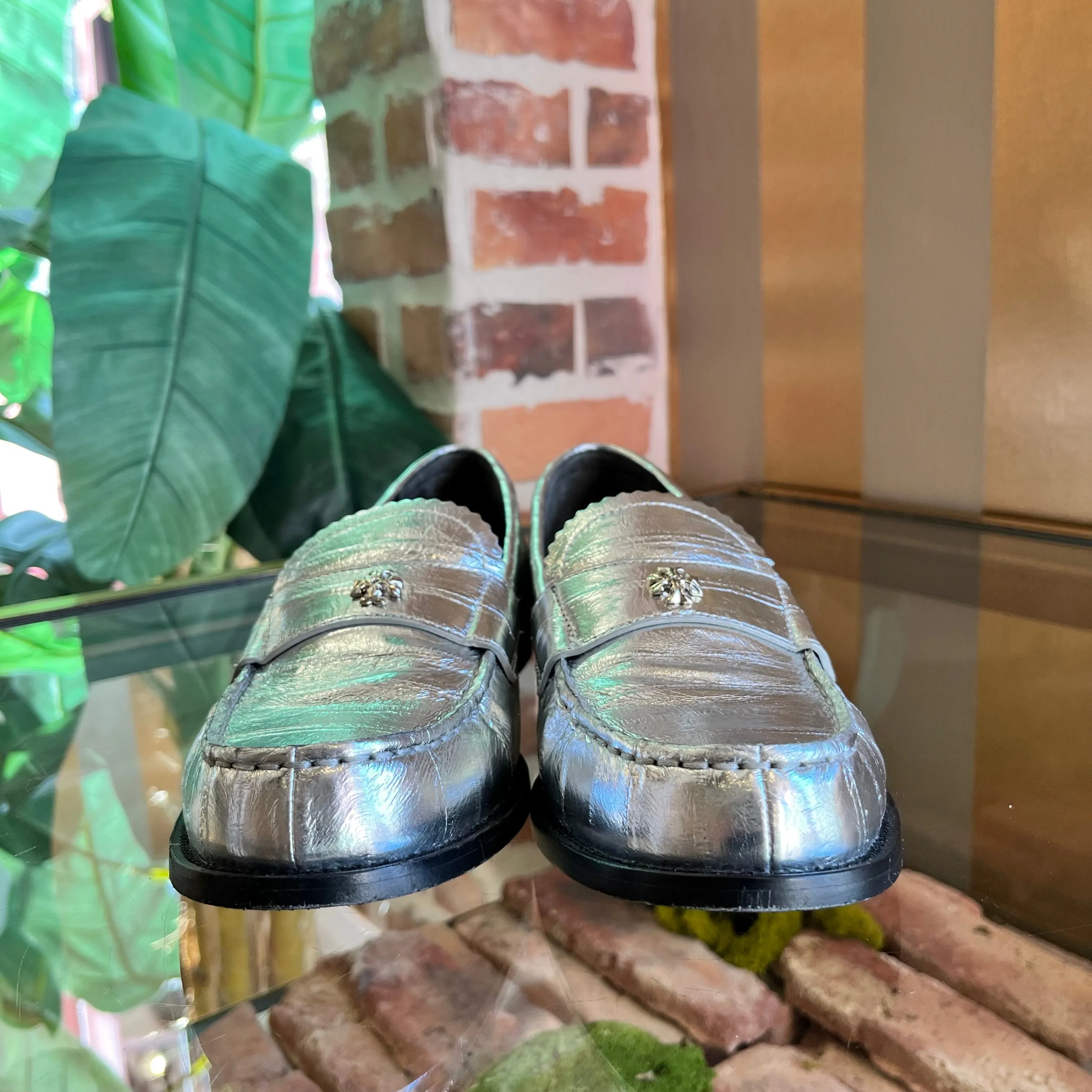 TORY BURCH Silver Ballet Loafers SZ 8.5