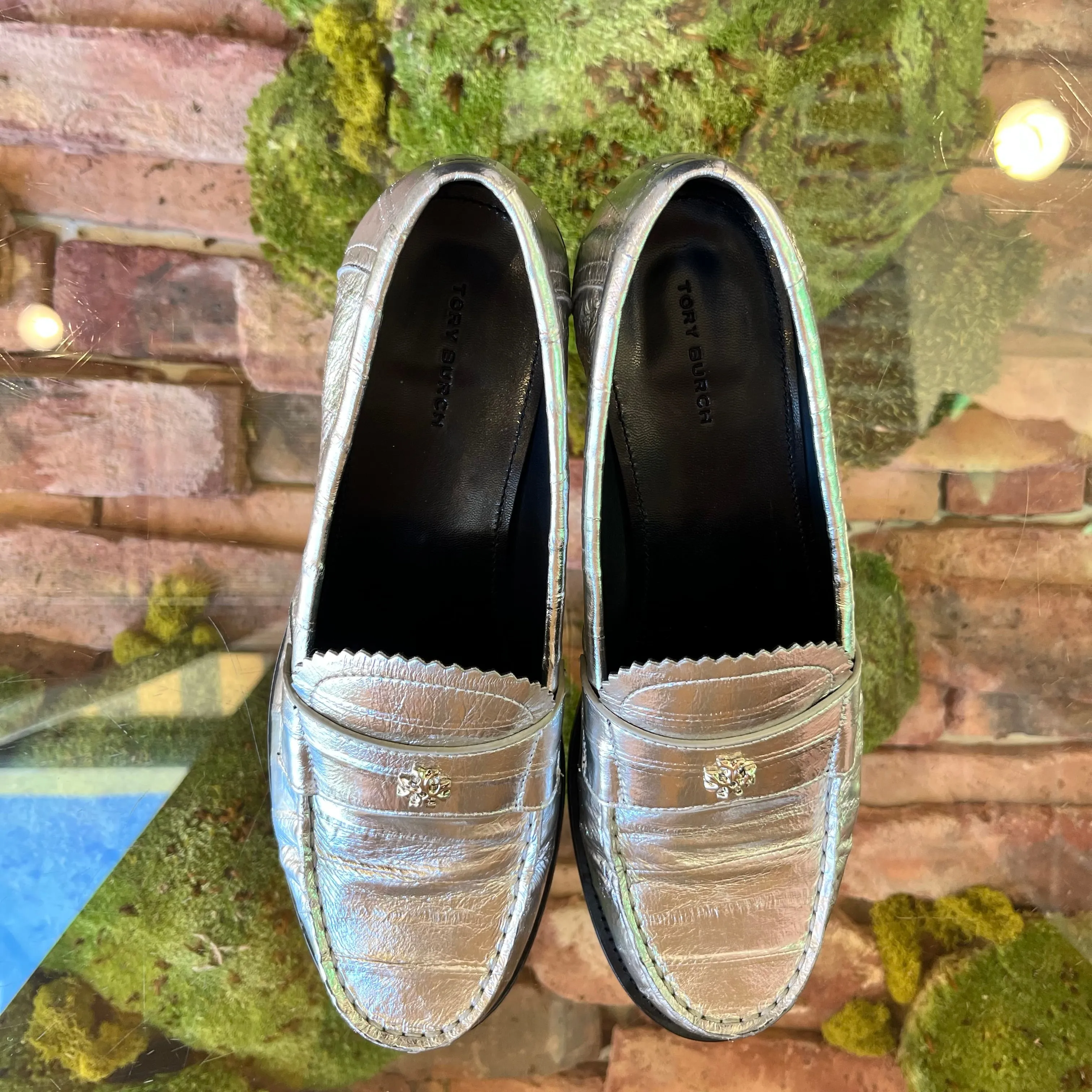 TORY BURCH Silver Ballet Loafers SZ 8.5