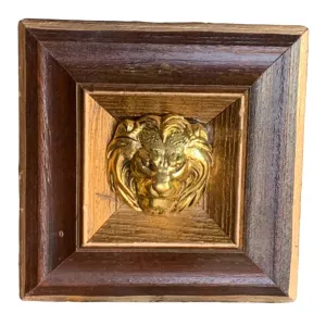 Trace Mayer "Wooden Frame with Lion" Museum Bee