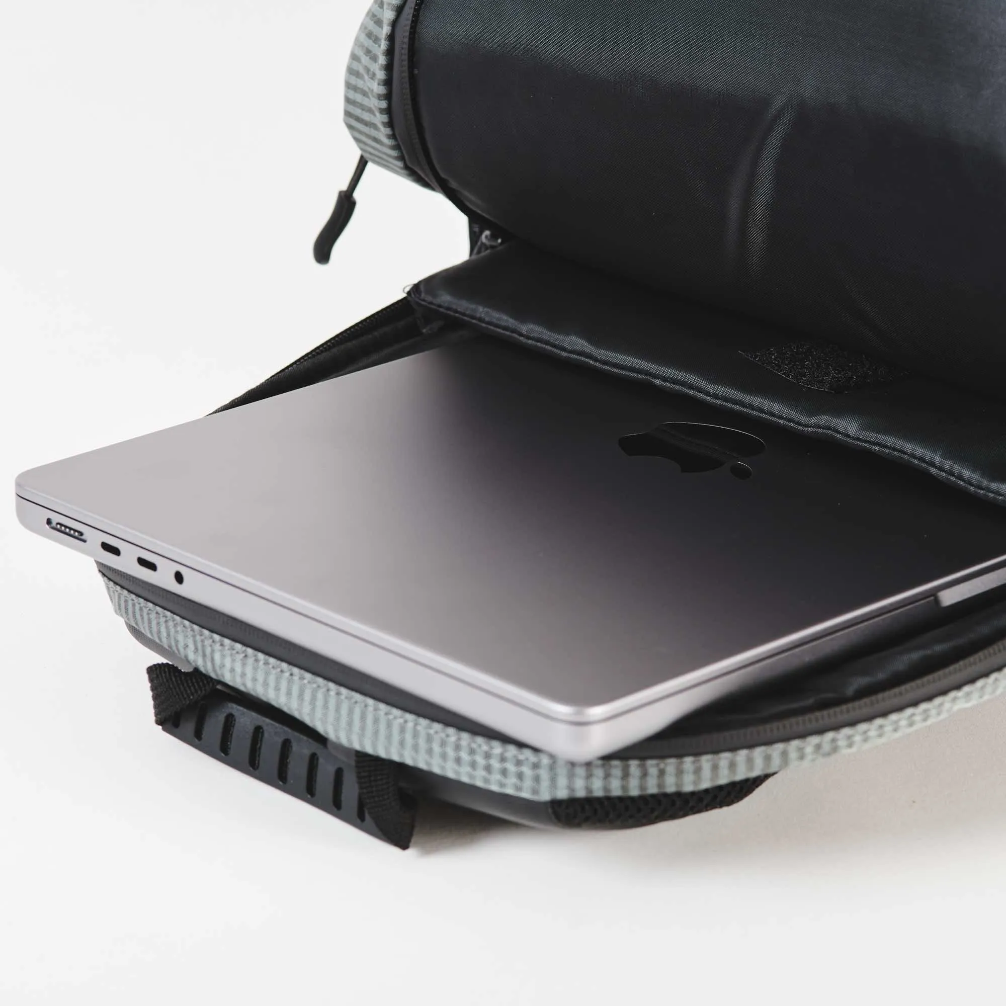 Urban Backpack (28L)