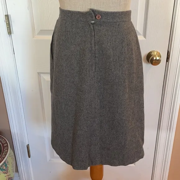 Vintage 1990’s wool blend lined Gray skirt women’s size extra small XS 4 midi