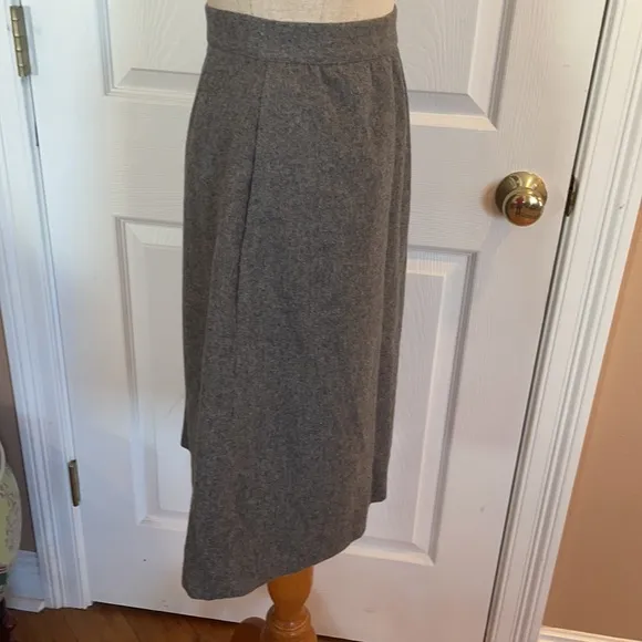 Vintage 1990’s wool blend lined Gray skirt women’s size extra small XS 4 midi