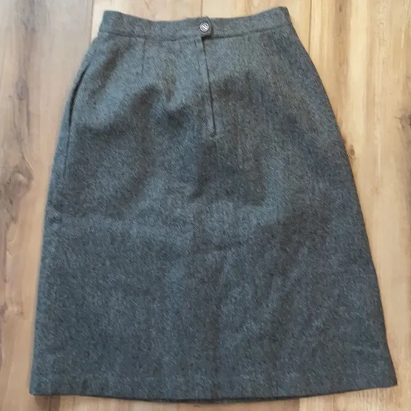 Vintage 1990’s wool blend lined Gray skirt women’s size extra small XS 4 midi