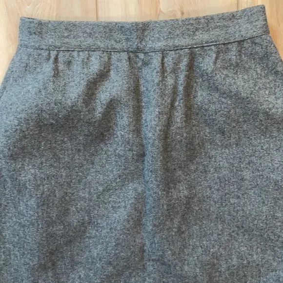 Vintage 1990’s wool blend lined Gray skirt women’s size extra small XS 4 midi
