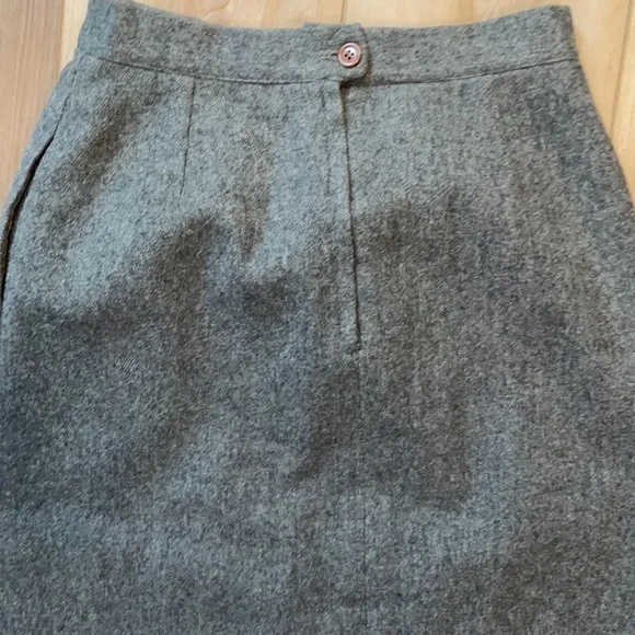 Vintage 1990’s wool blend lined Gray skirt women’s size extra small XS 4 midi