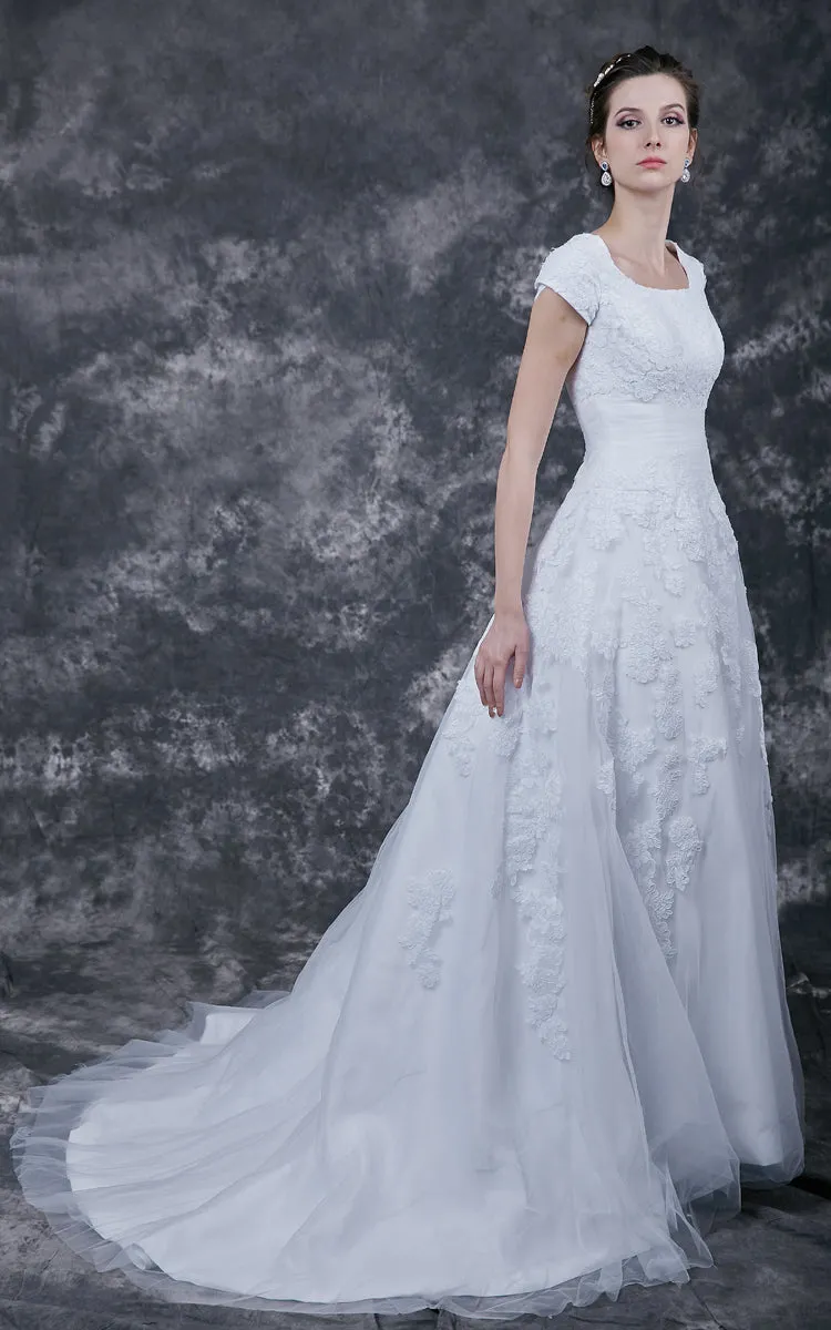 Vintage Style Modest Wedding Dress With Court Train-ZP_706240