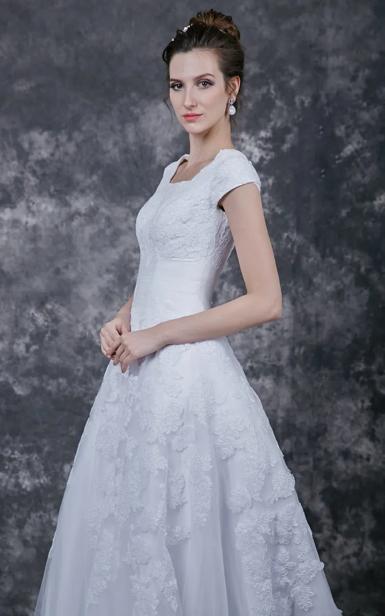 Vintage Style Modest Wedding Dress With Court Train-ZP_706240