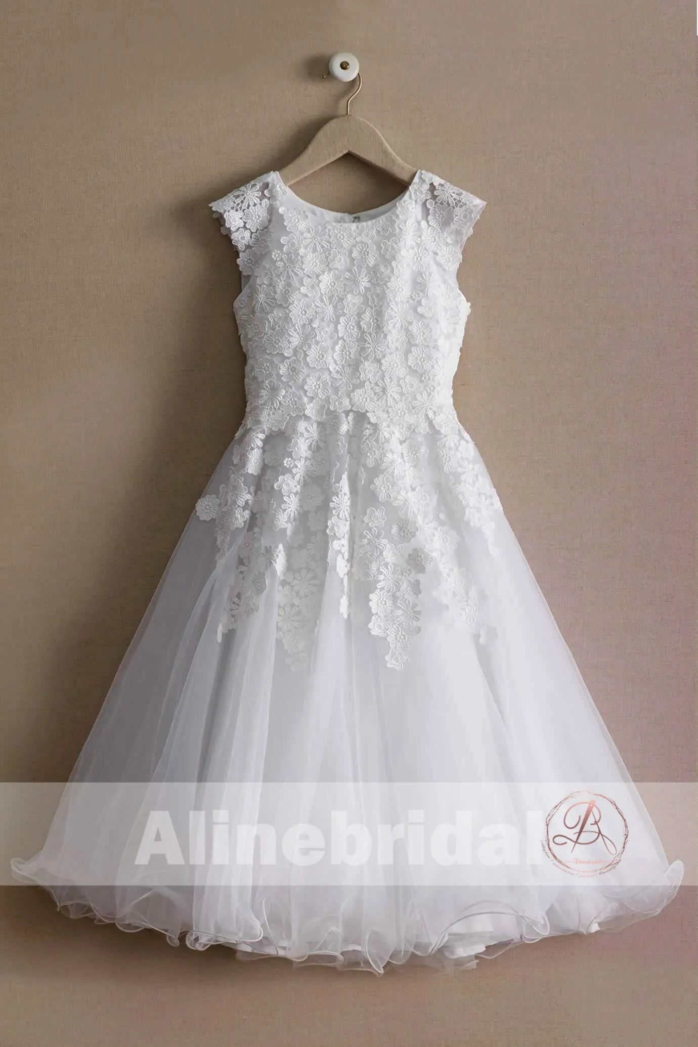 White Lace Tulle Cap Sleeve Round Neck Vintage Flower Girl Dresses, FGS095