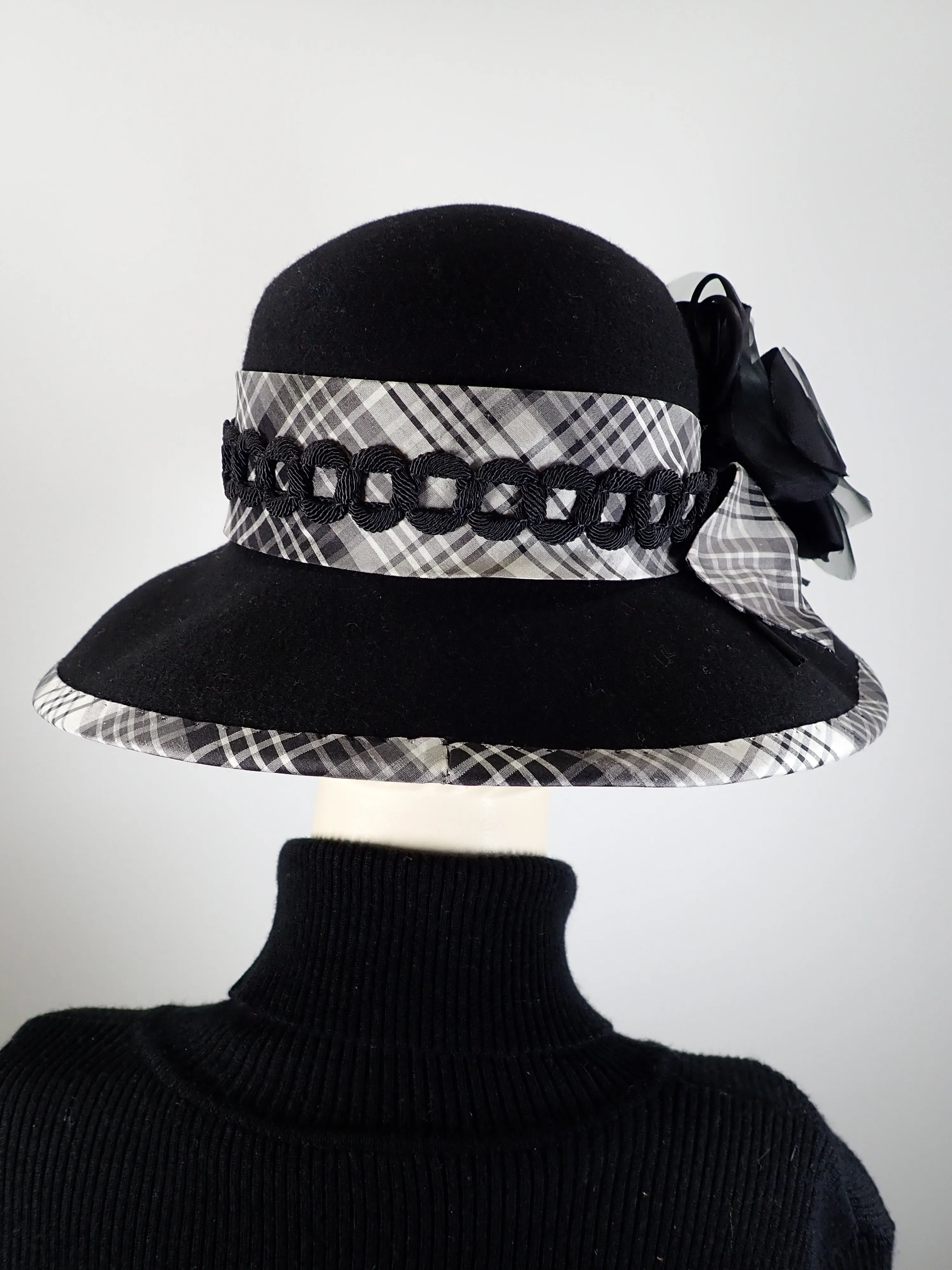 Womens Black Wool felt hat. Womens wide brim Hat Ladies Warm Winter Hat. Womens statement hat. Formal black hat
