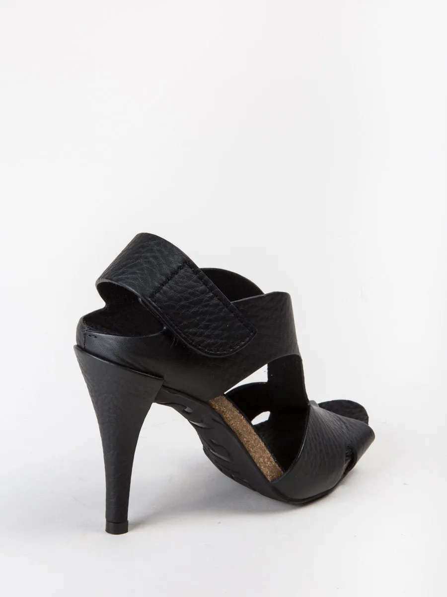 yolanda sandal