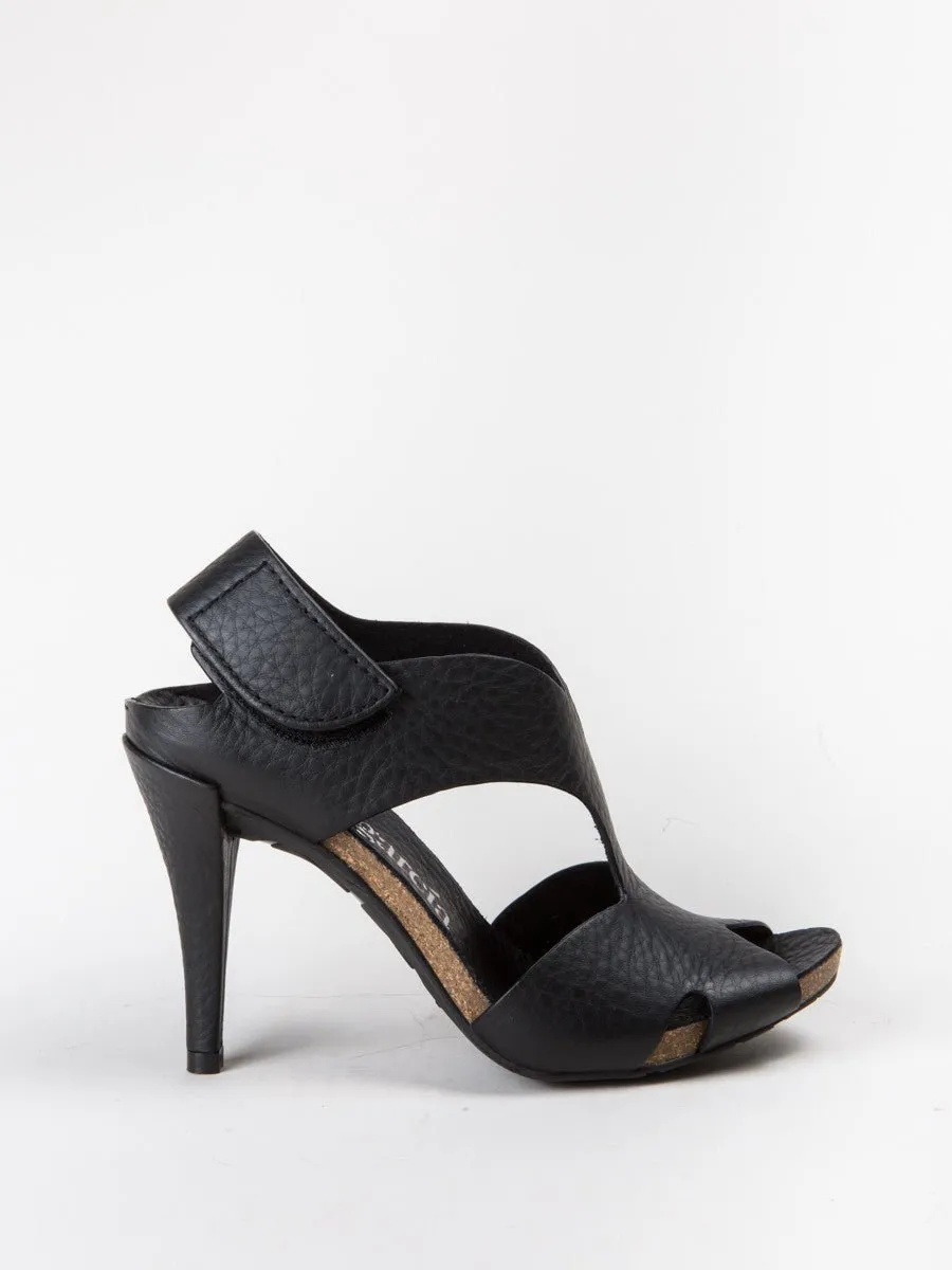 yolanda sandal