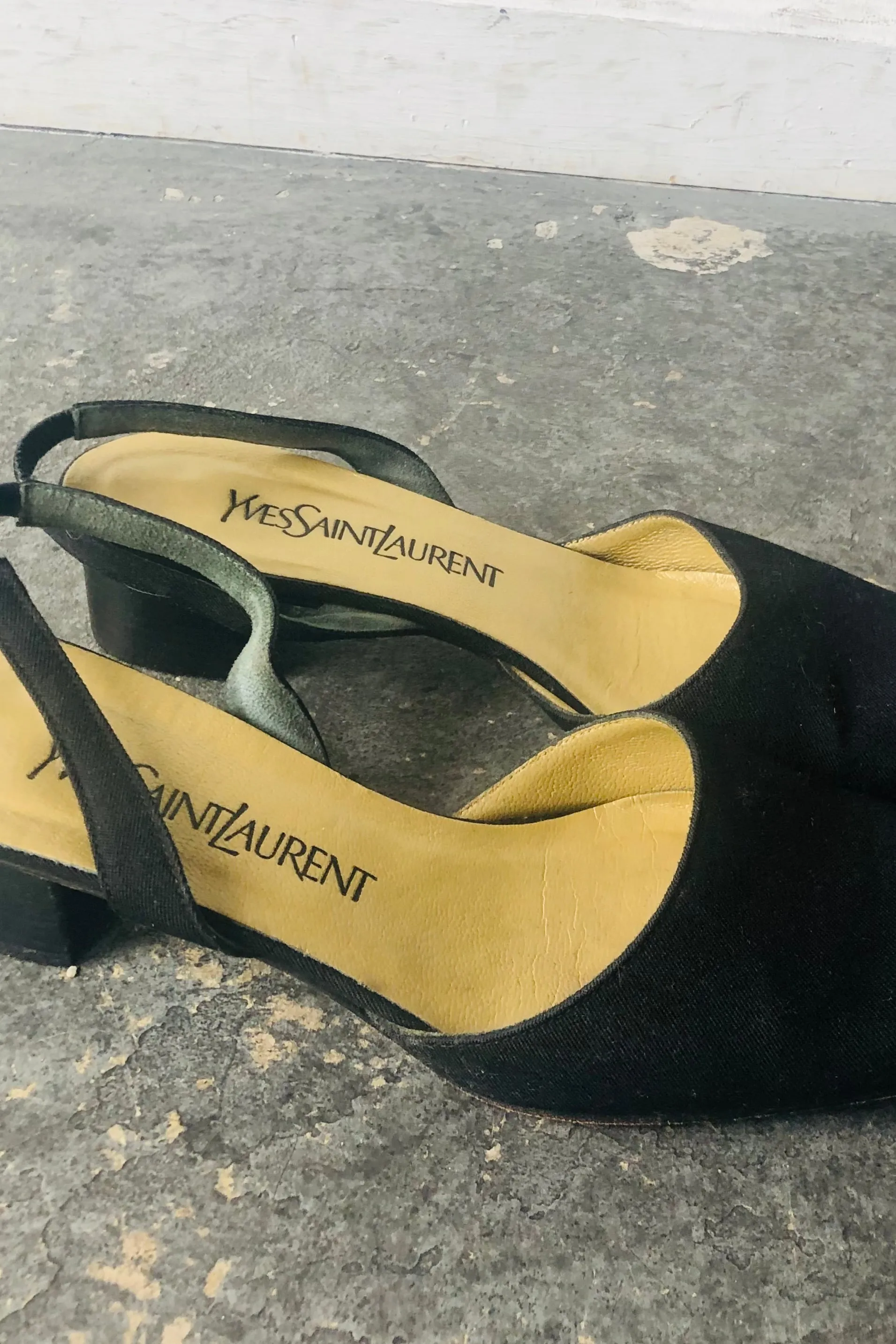 YSL Yves Saint Laurent Black Sling Back Shoes 8.5 (as is)